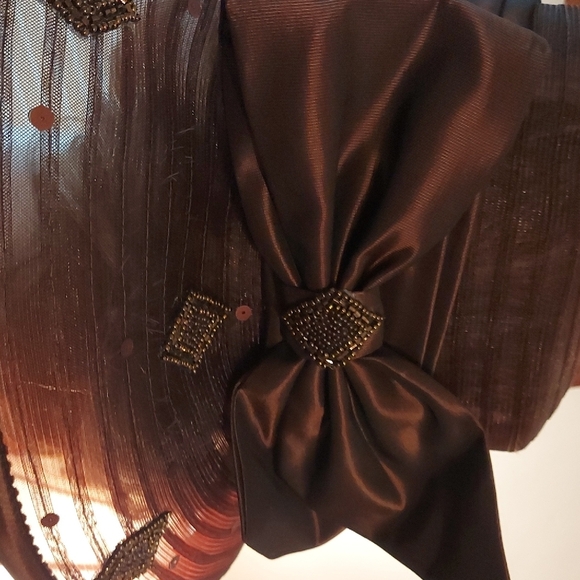 Chic Brown Women's Hat with Bow Detail - Picture 4 of 4